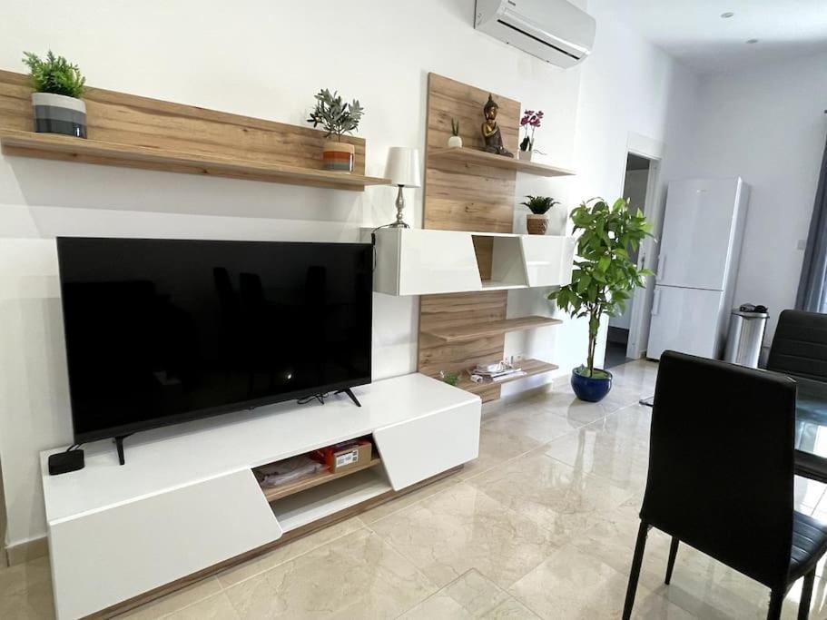 Brand New Appartement Of Two Bedrooms In Слима Экстерьер фото